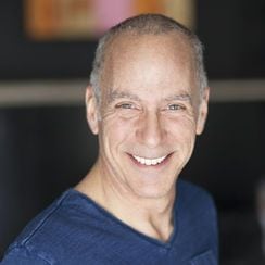 Luis C